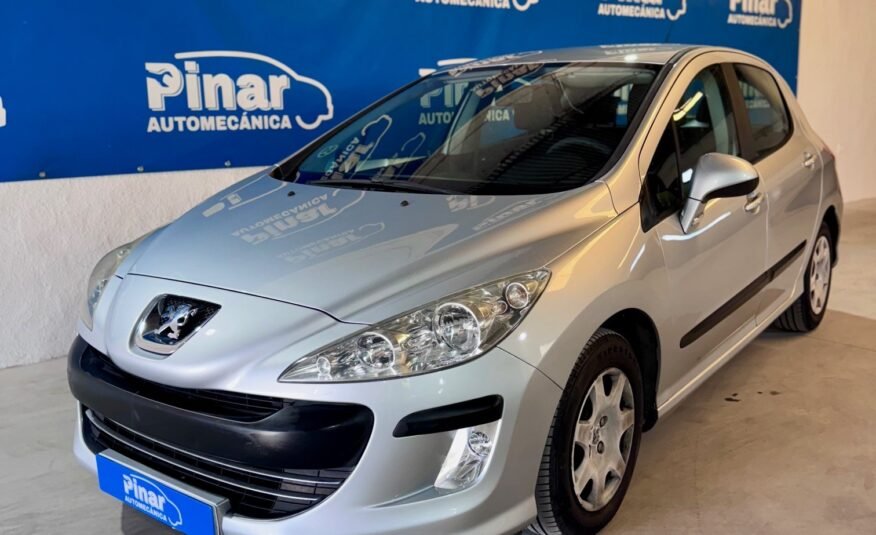 PEUGEOT 308 1.6 HDi Confort