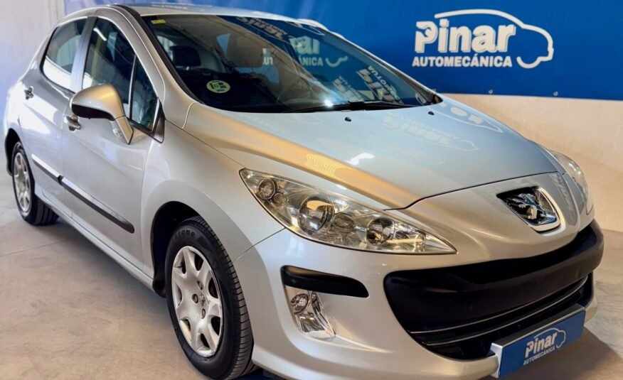 PEUGEOT 308 1.6 HDi Confort