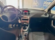 PEUGEOT 308 1.6 HDi Confort