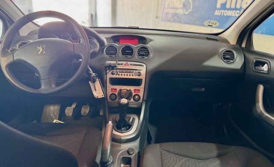 PEUGEOT 308 1.6 HDi Confort