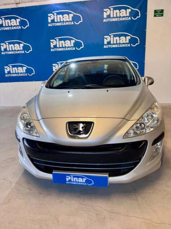 PEUGEOT 308 1.6 HDi Confort