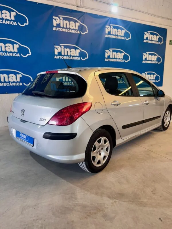 PEUGEOT 308 1.6 HDi Confort