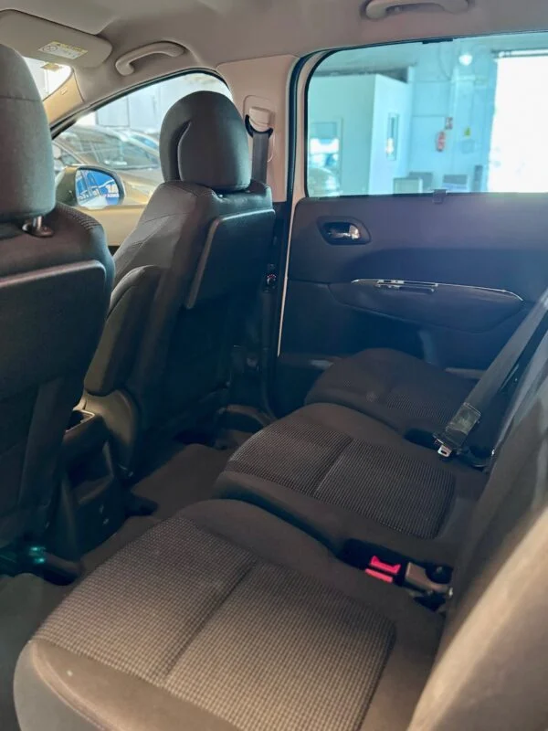 PEUGEOT 5008 1.6 Blue-HDi Style