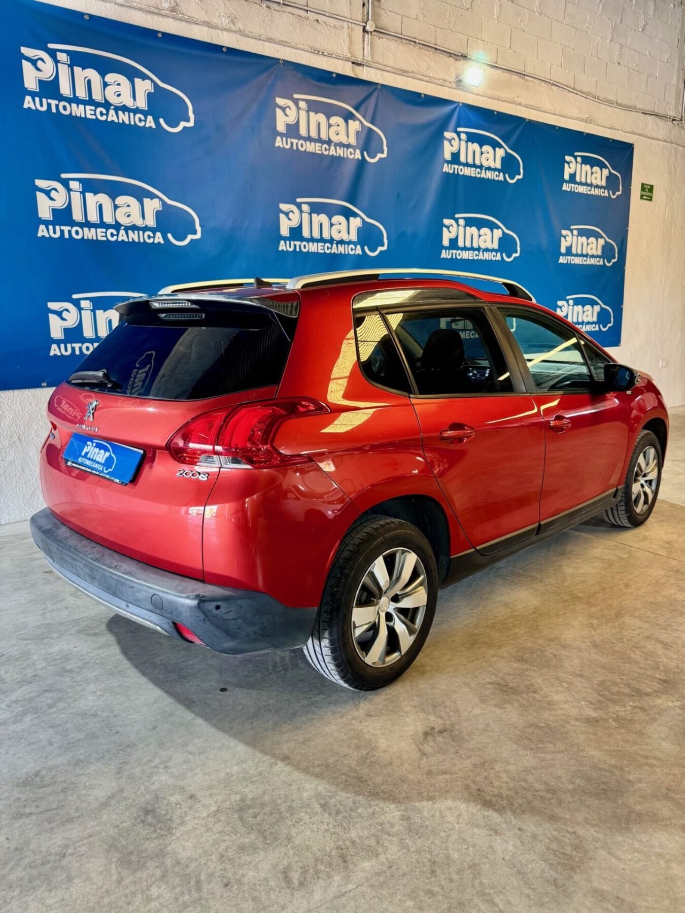 PEUGEOT 2008 1.6 Blue-HDi Style