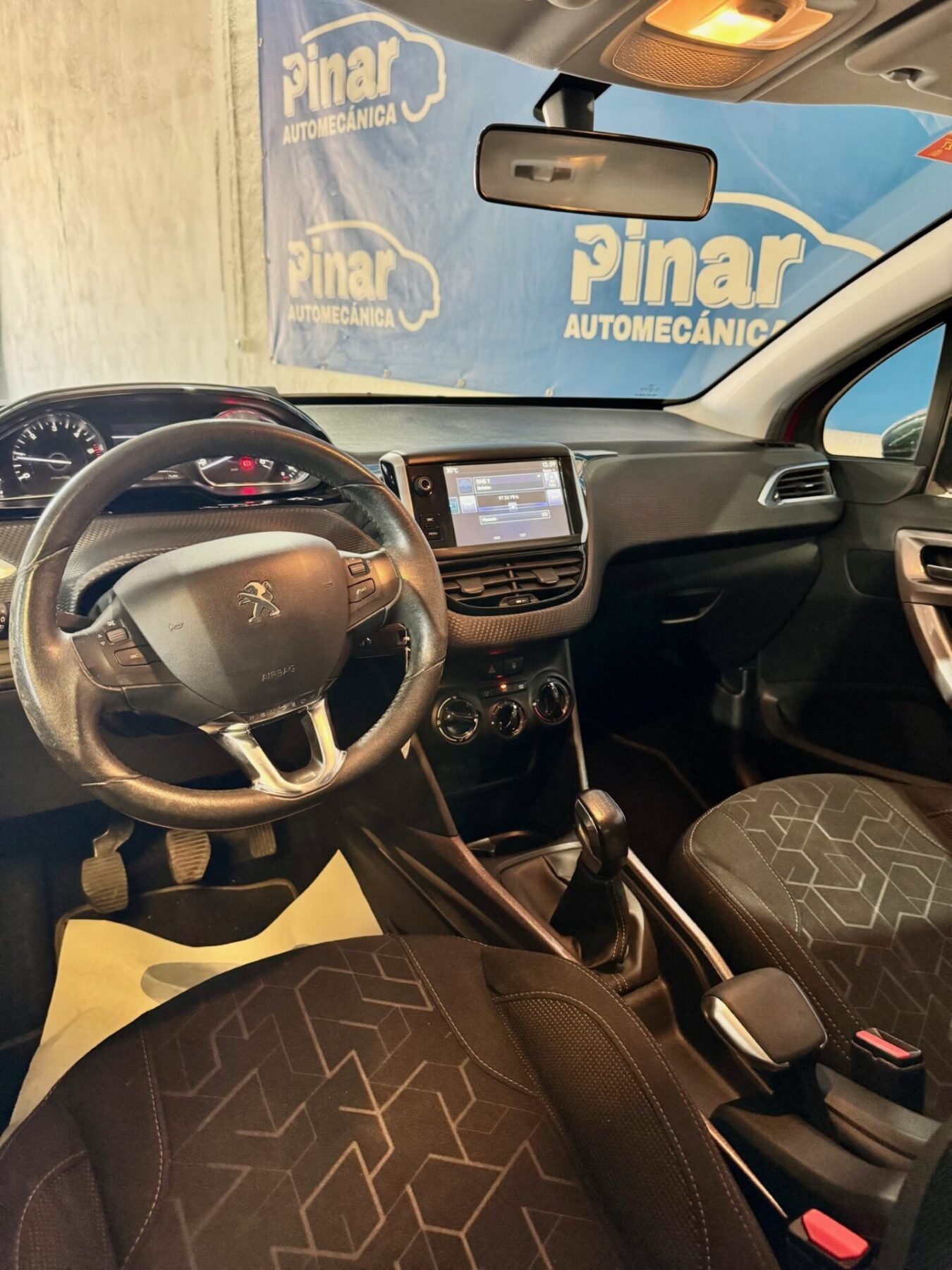 PEUGEOT 2008 1.6 Blue-HDi Style