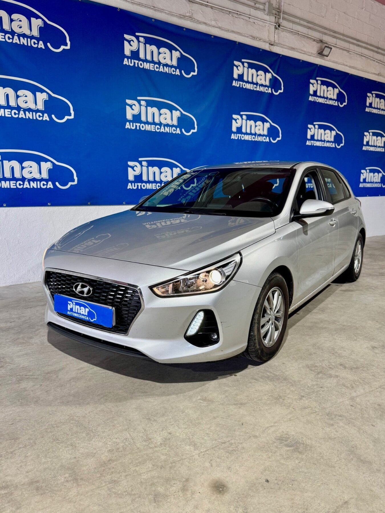 HYUNDAI  i30 1.6 CRDi Link