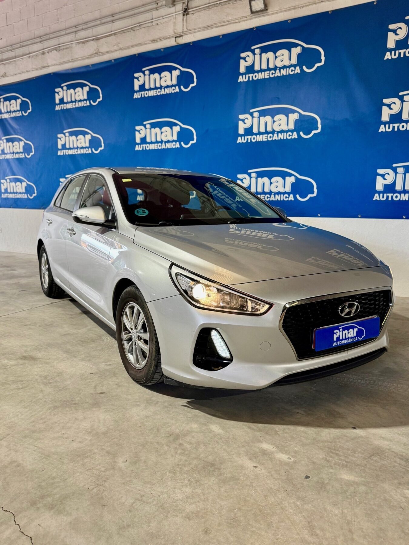 HYUNDAI  i30 1.6 CRDi Link
