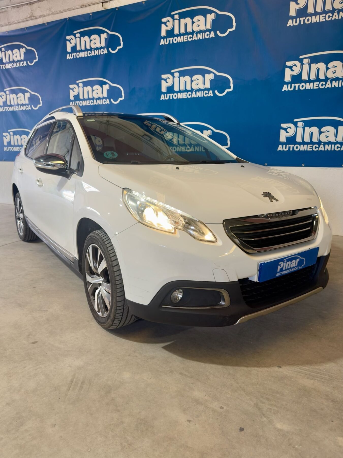 PEUGEOT 2008 1.6 Blue-HDi Allure