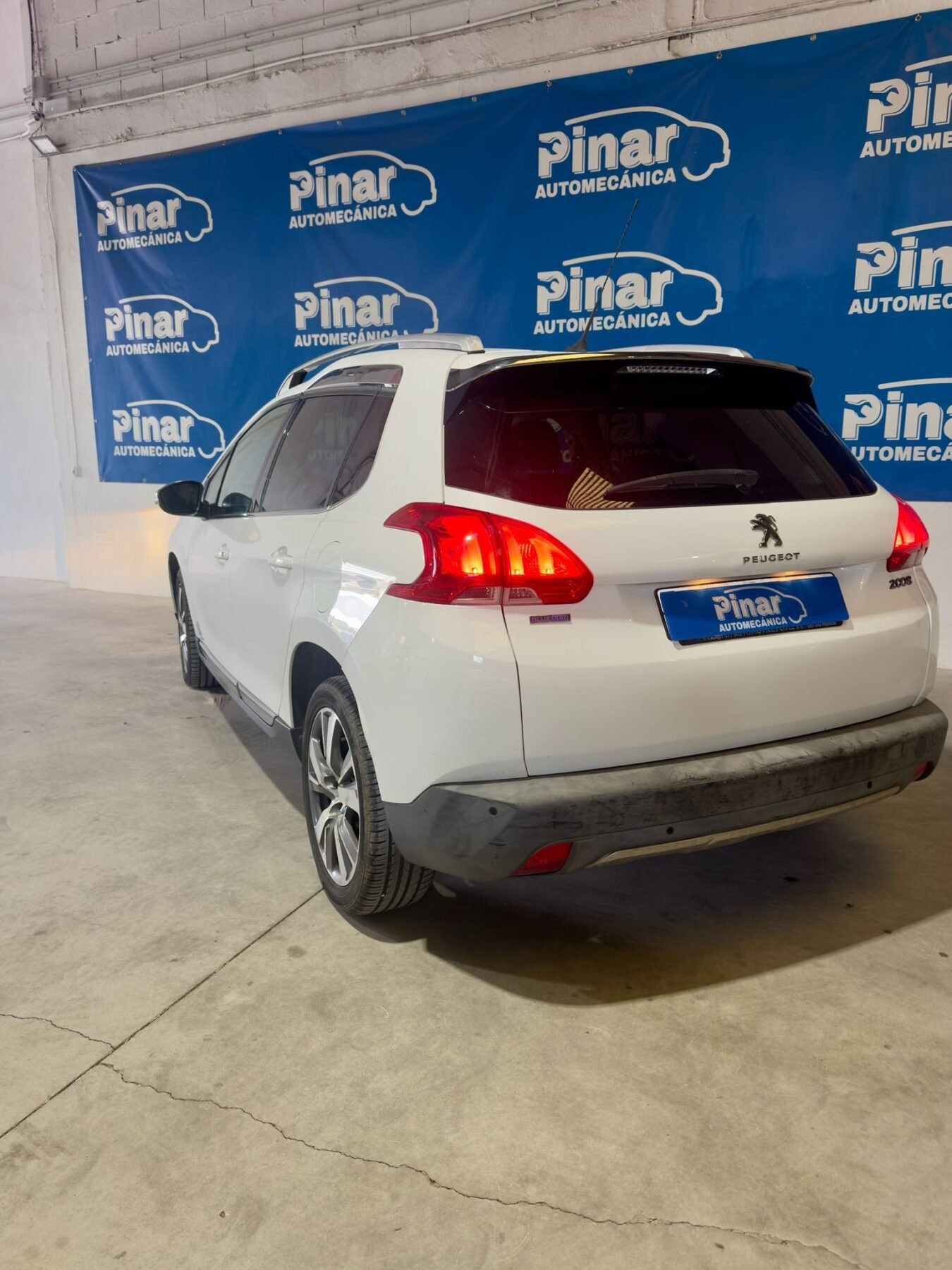 PEUGEOT 2008 1.6 Blue-HDi Allure