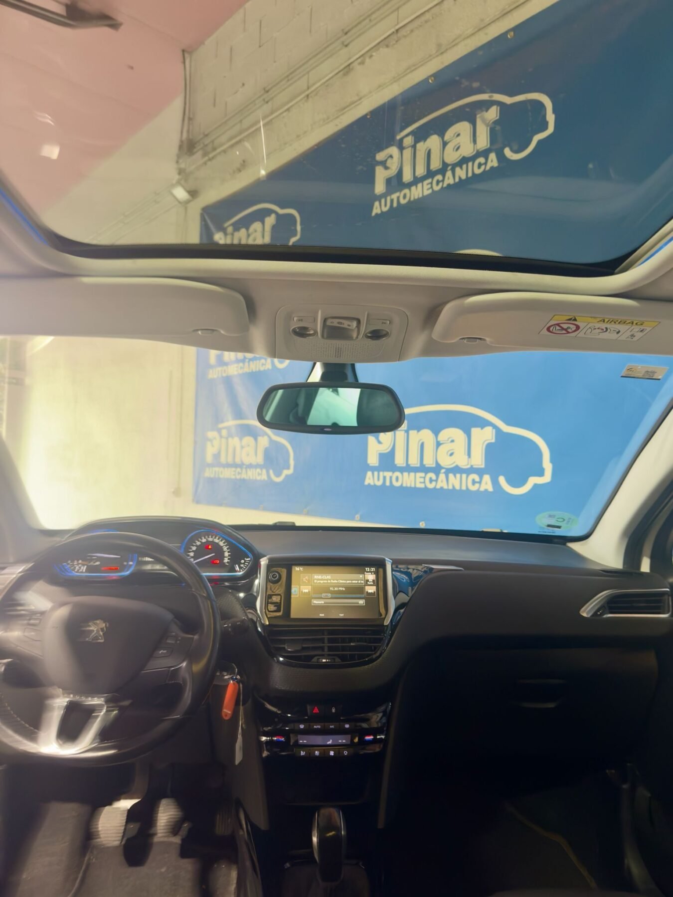 PEUGEOT 2008 1.6 Blue-HDi Allure