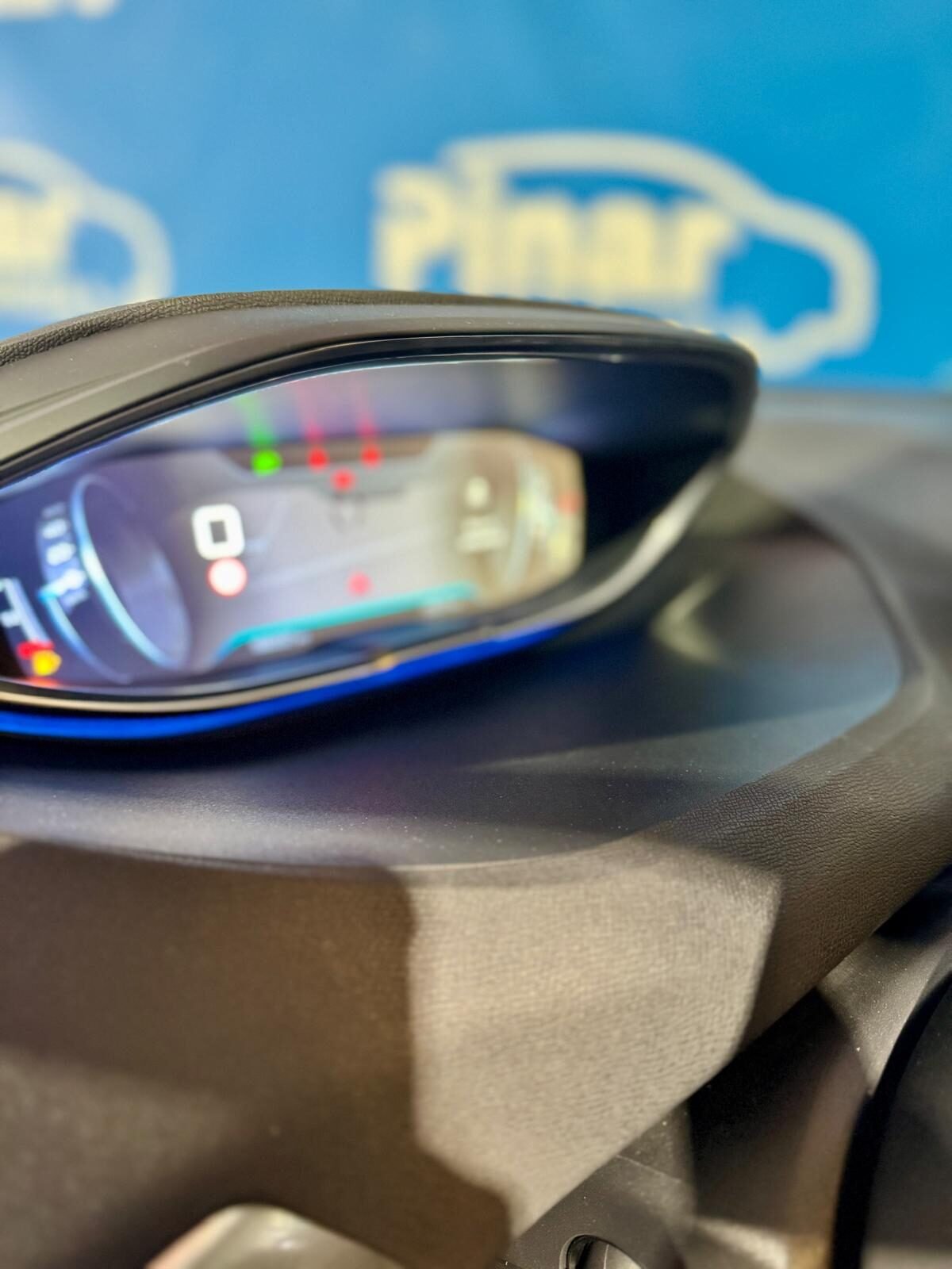 PEUGEOT 5008 1.6 Blue-HDi Active