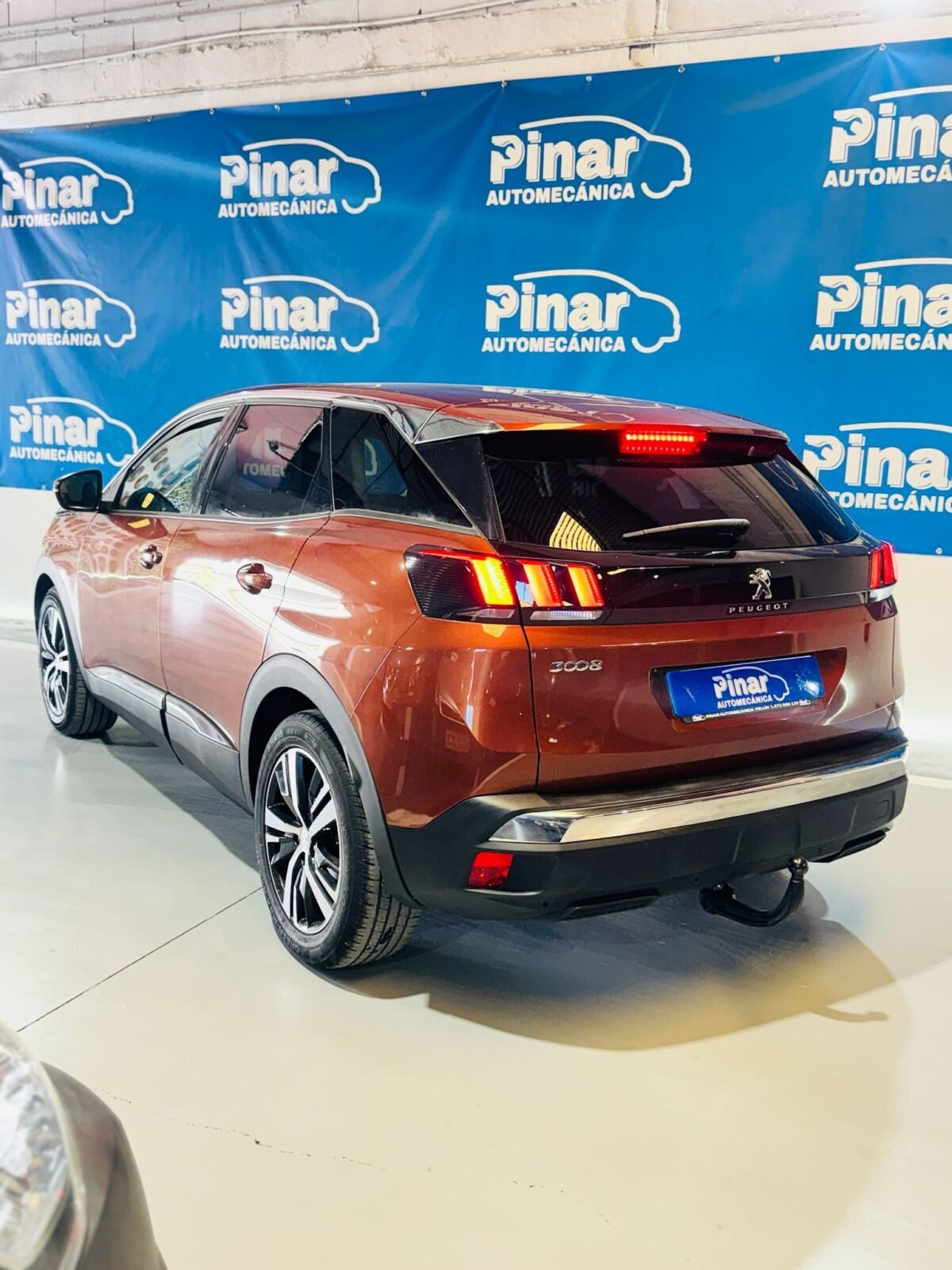 PEUGEOT 3008  1.6 Blue-HDi Allure