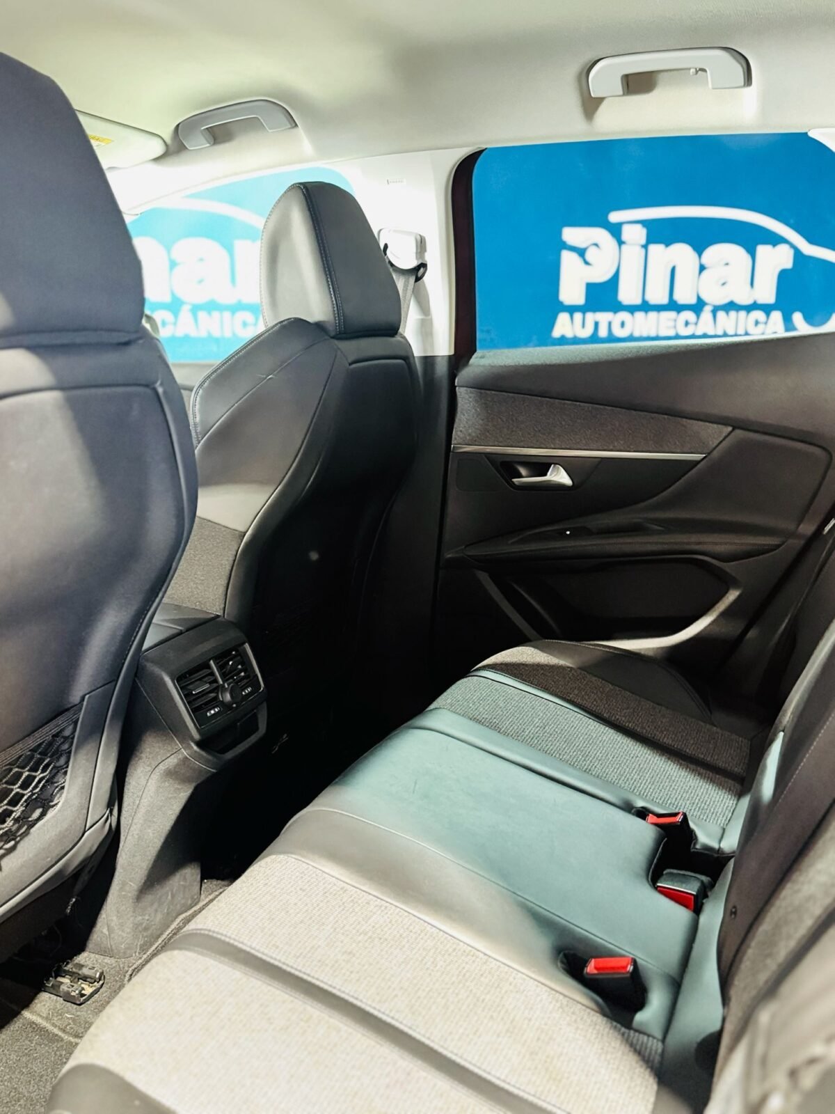 PEUGEOT 3008  1.6 Blue-HDi Allure