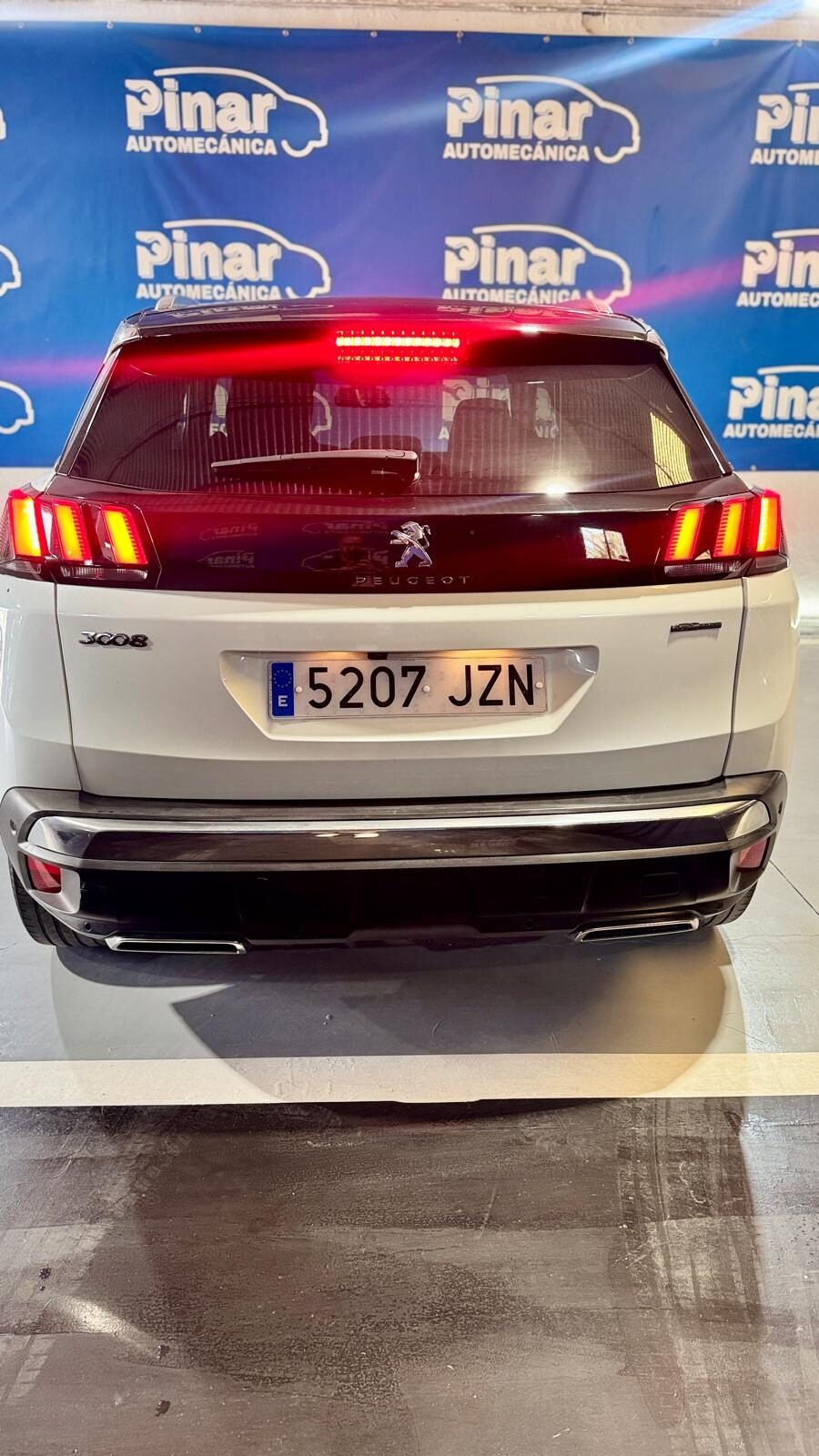 PEUGEOT 3008 1.6 Blue-HDi GT Line