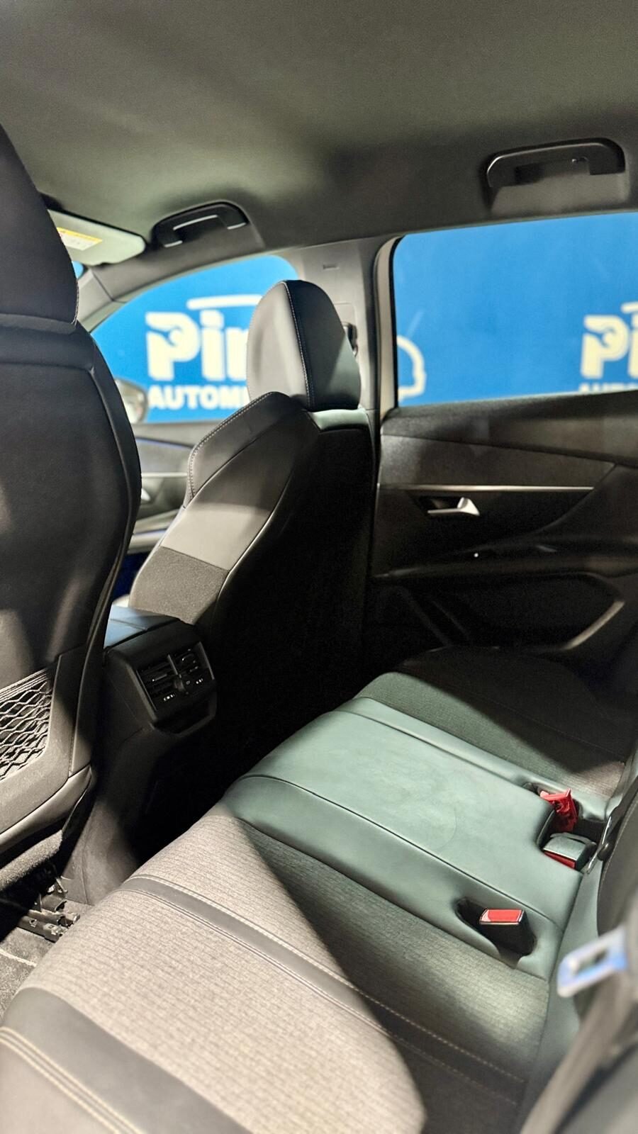 PEUGEOT 3008 1.6 Blue-HDi GT Line