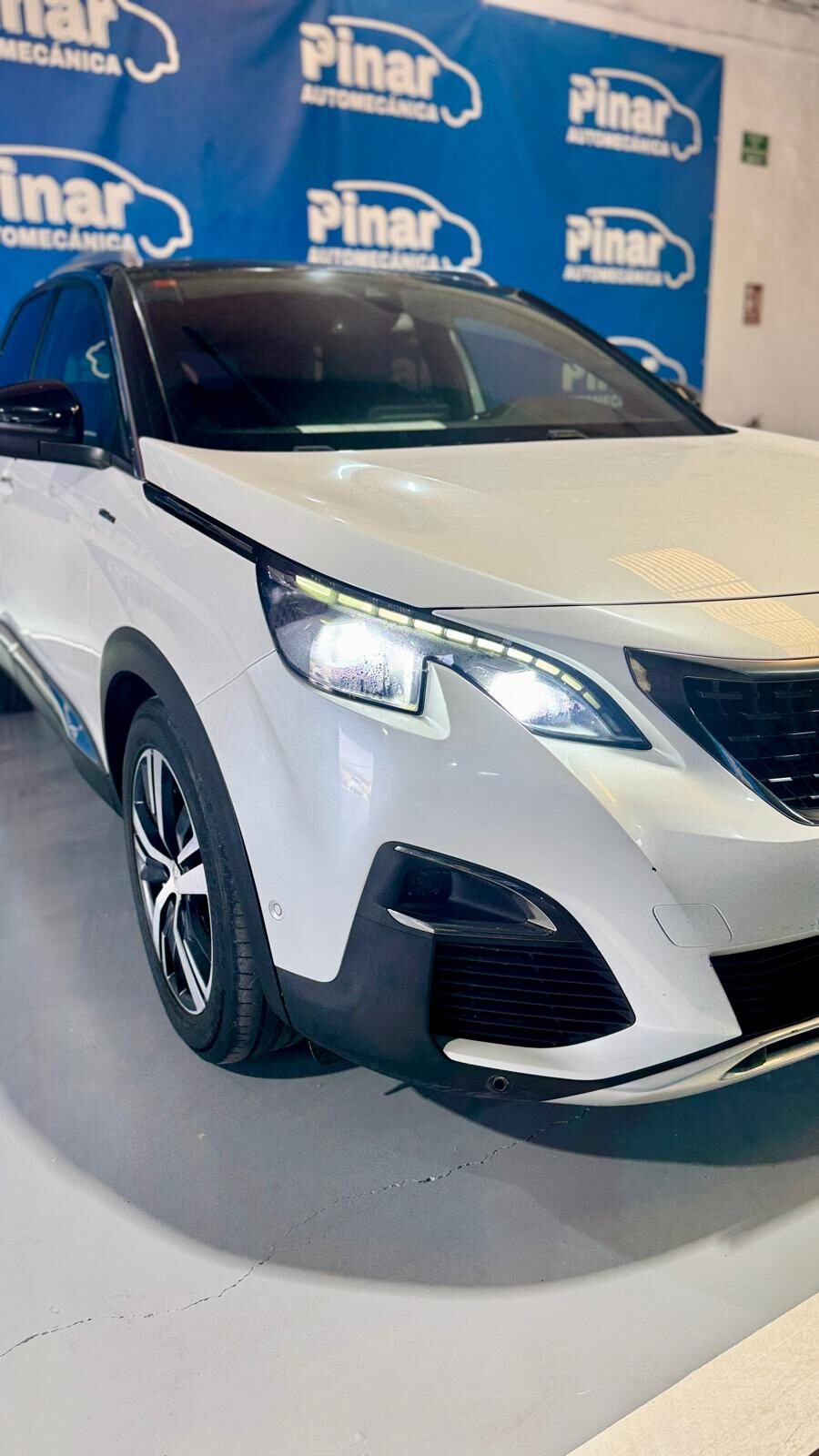 PEUGEOT 3008 1.6 Blue-HDi GT Line