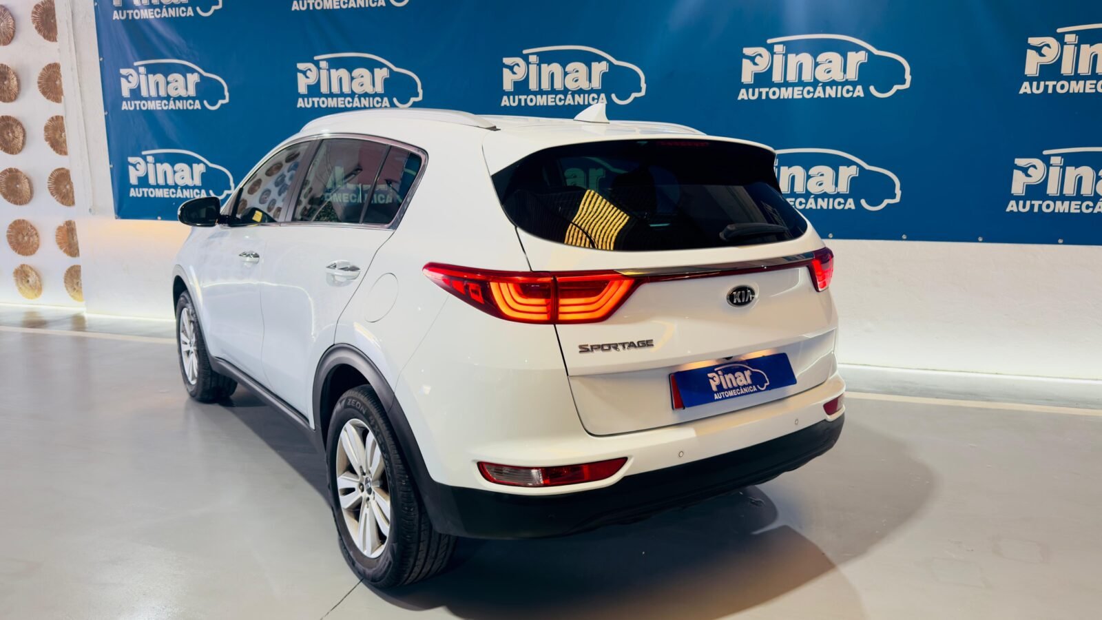 KIA SPORTAGE 1.6 GDI X-Tech 2WD