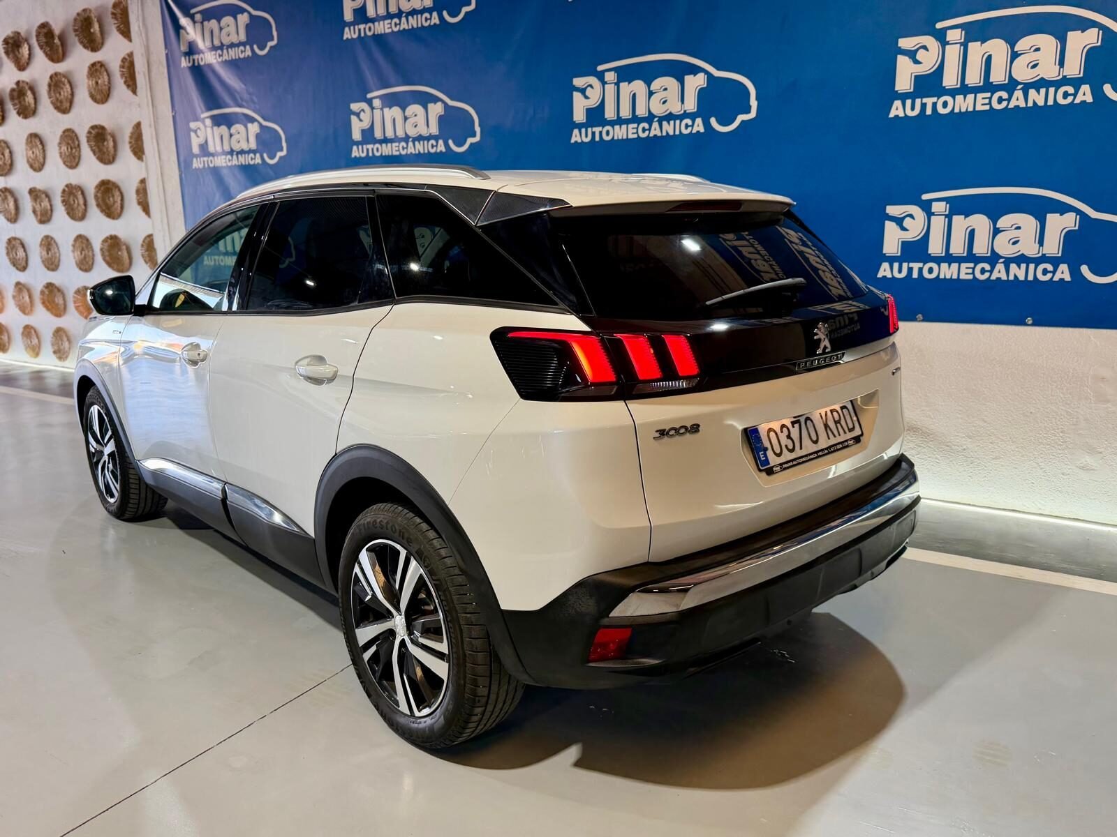 PEUGEOT 3008 1.5 GT LINE 