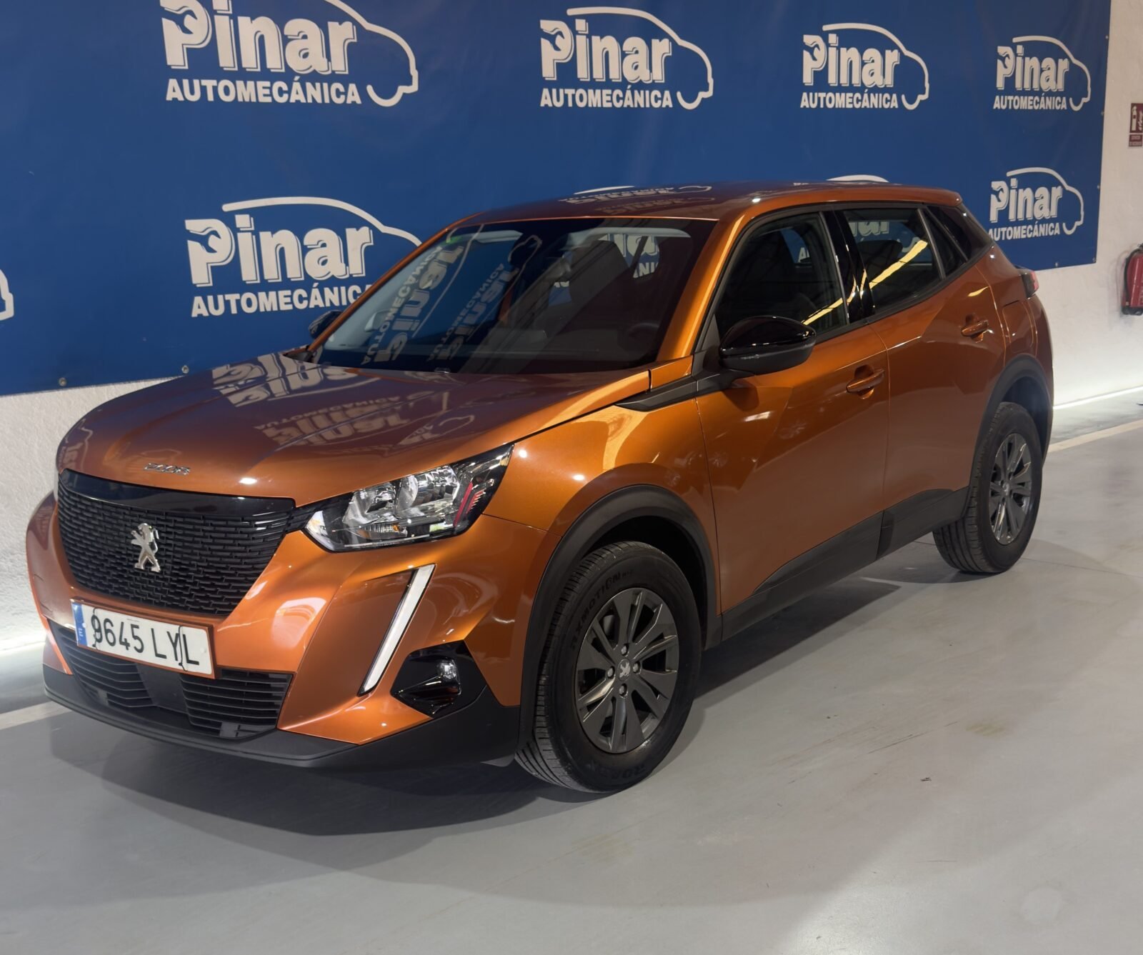 PEUGEOT 2008 1.5 Blue-HDi Active Pack