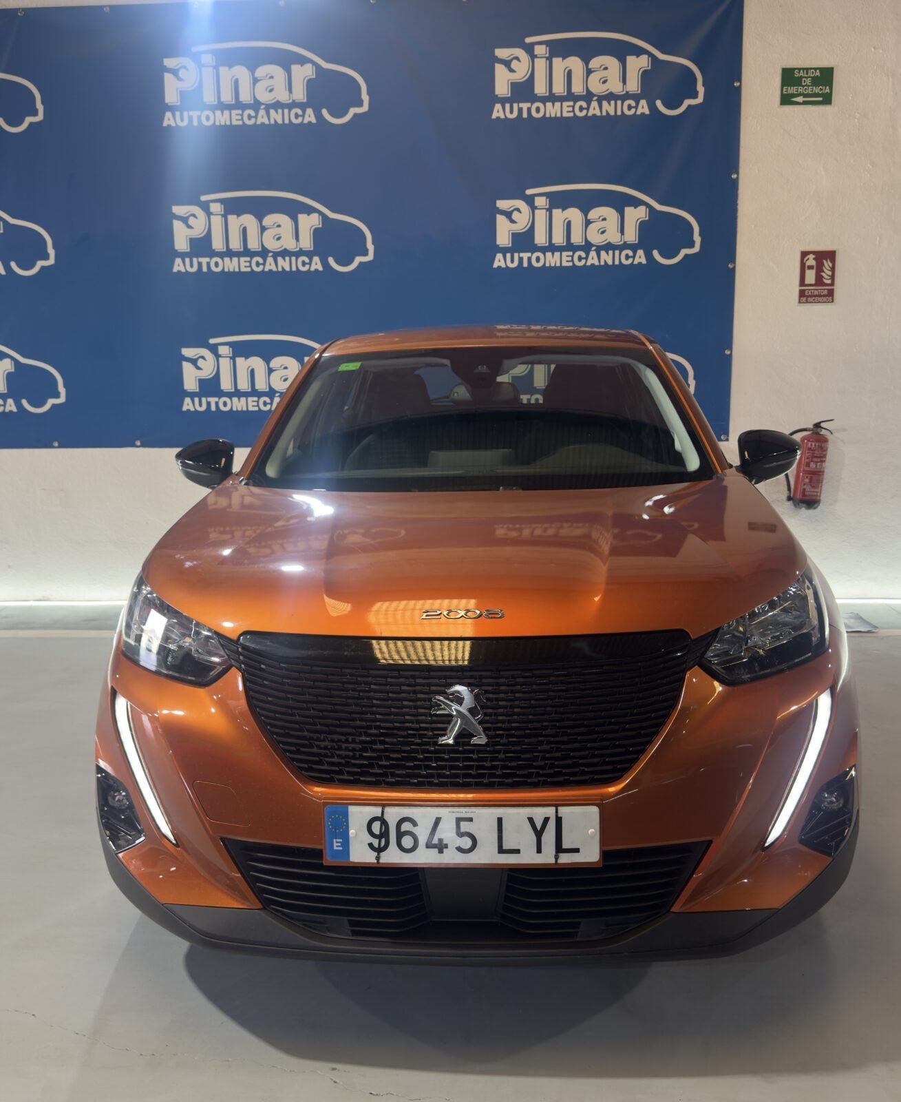 PEUGEOT 2008 1.5 Blue-HDi Active Pack
