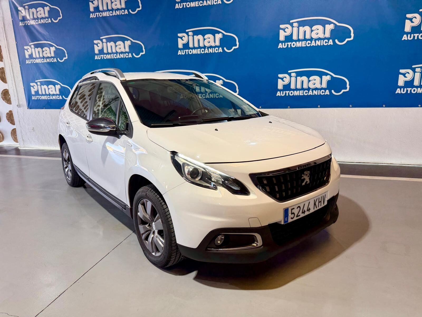 PEUGEOT 2008 1.6 Blue-HDi Style