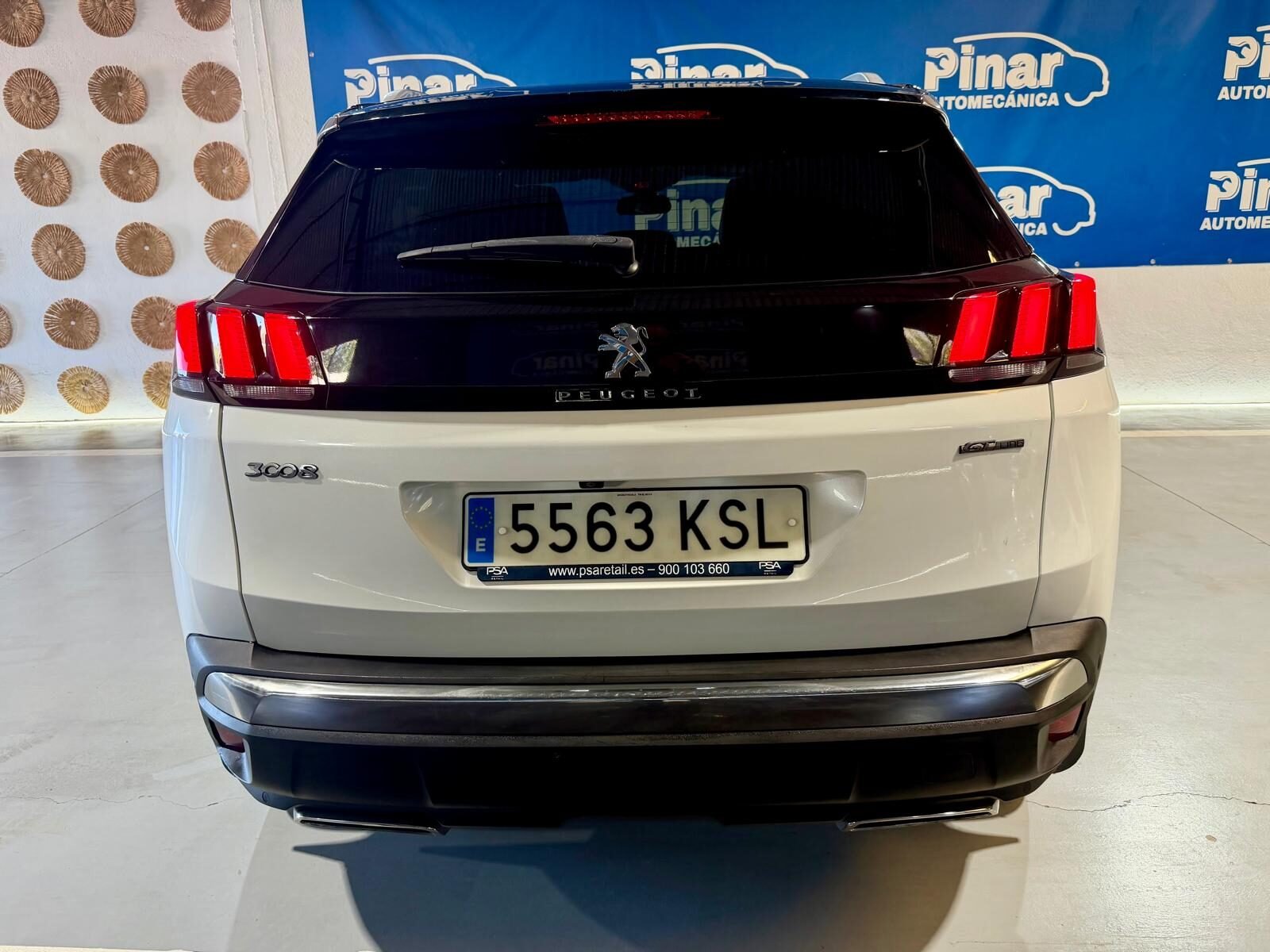 PEUGEOT 3008 Blue-HDi GT Line